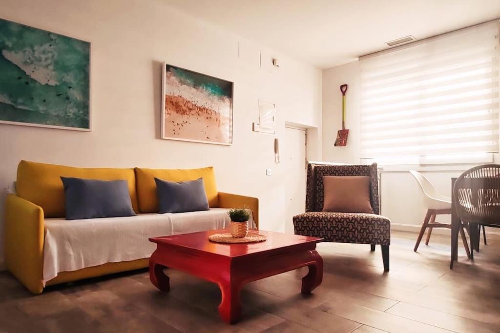Jos'S House. Thai Loft 50Mt To La Carihuela Beach 토레몰리노스 외부 사진